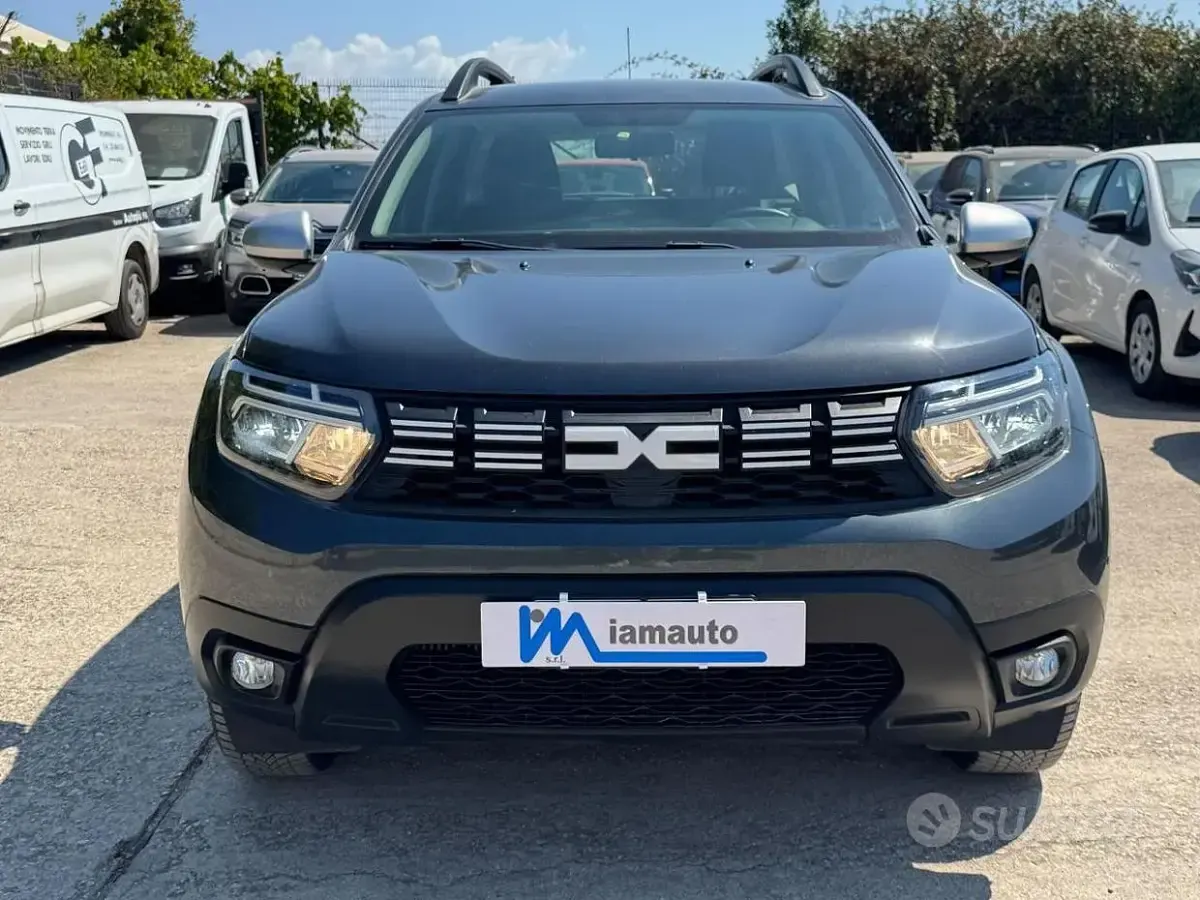 Usata Dacia Duster Expression 101 CV (74 kW) 2023 Grigio SUV