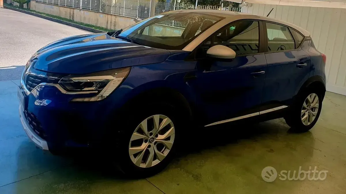 Gebraucht Renault Captur Intens 95 PS (69 kW) 2020 Blau SUV