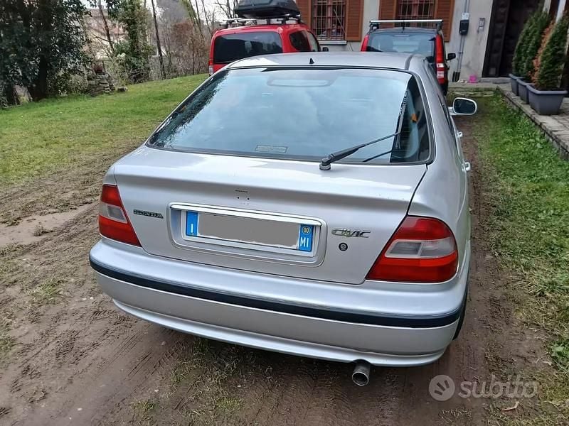 Usata Honda Civic 2000 Grigio Berlina