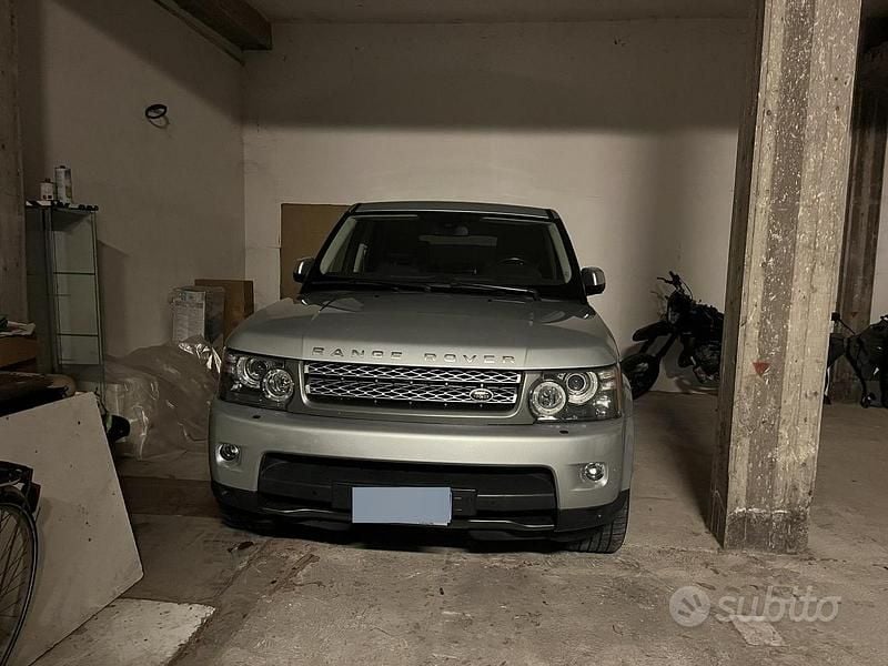 Usata Land Rover Range Rover 272 CV (200 kW) 2010 Grigio SUV