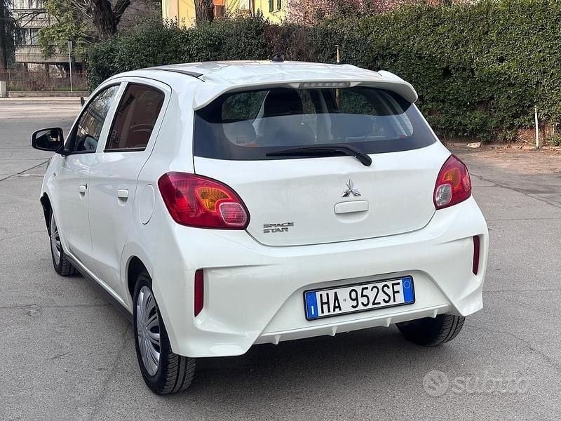 Usata Mitsubishi Space Star 80 CV (58 kW) 2021 Bianco Utilitaria