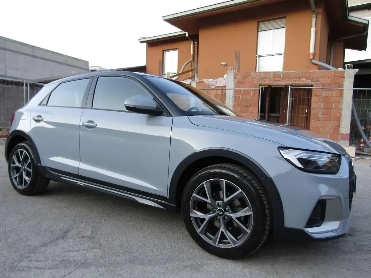 Usata Audi A1 S-Line 110 CV (80 kW) 2023 Aviator grey pearl SUV