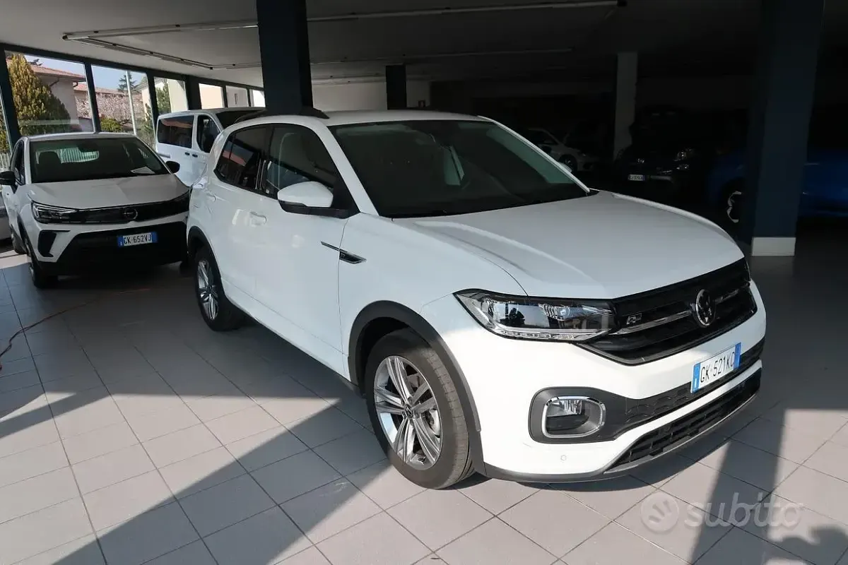 Usata VW T-Cross R-line 110 CV (80 kW) 2022 Bianco SUV