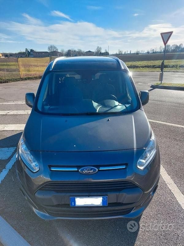 Usata Ford Tourneo Connect 120 CV (88 kW) 2018 Verde Monovolume