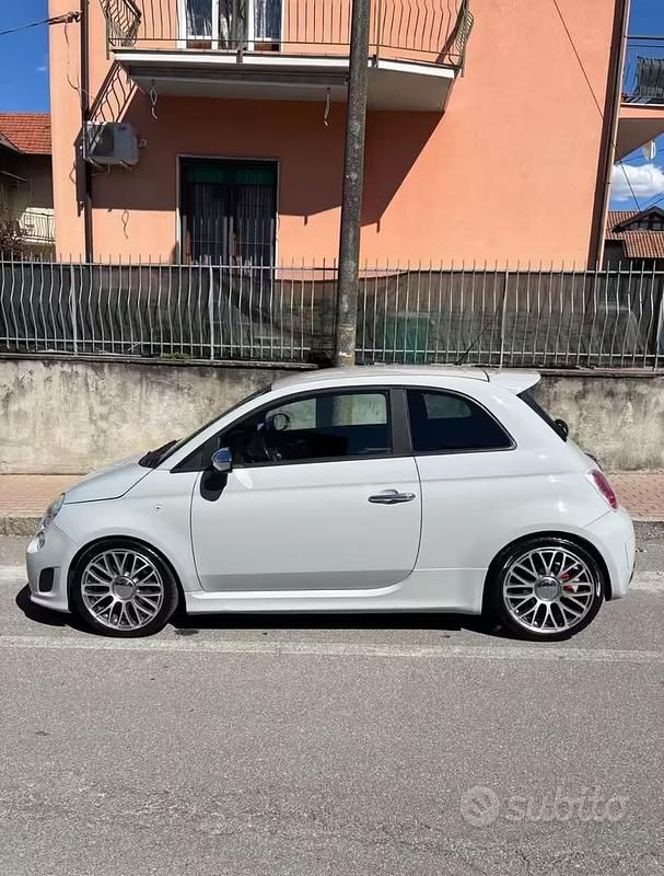 Usata Abarth 500 135 CV (99 kW) 2012 Grigio Utilitaria