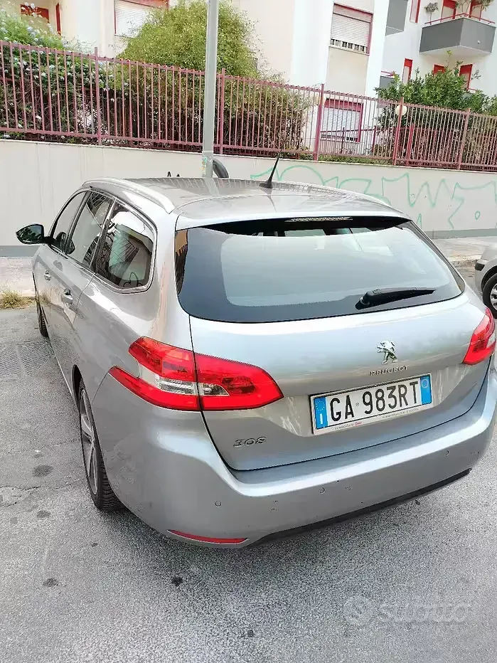 Usata Peugeot 308 S 131 CV (96 kW) 2020 Grigio Station wagon