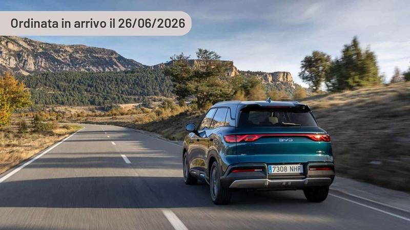 Nuova BYD Atto 2 Active 166 CV (122 kW) 2025 Argento SUV