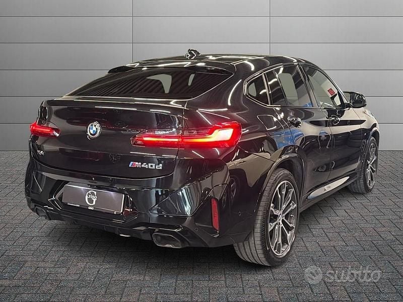 Usata BMW X4 Comfort Edition 340 CV (250 kW) 2022 Gray SUV
