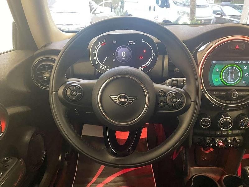 Usata Mini ONE 75 CV (55 kW) 2020 Blu/azzurro Utilitaria