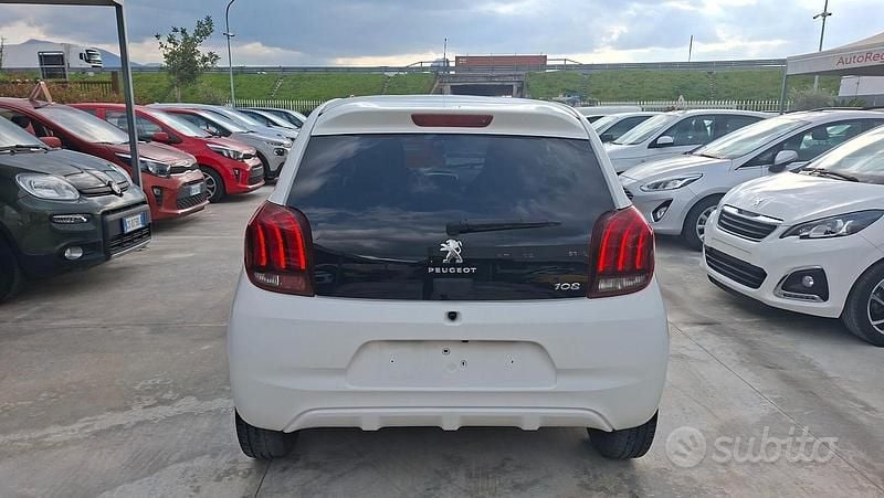 Usata Peugeot 108 69 CV (50 kW) 2016 Bianco Utilitaria
