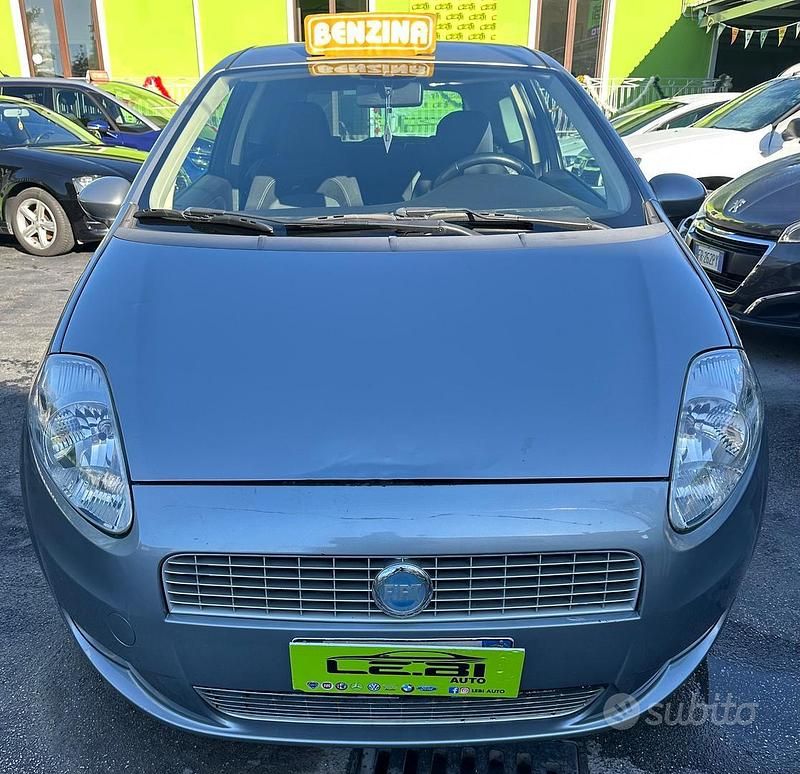Grigio Usata 2006 Fiat Grande Punto Emotion Due volumi | 1499 € (Ottimo prezzo) - Immagine 1/4