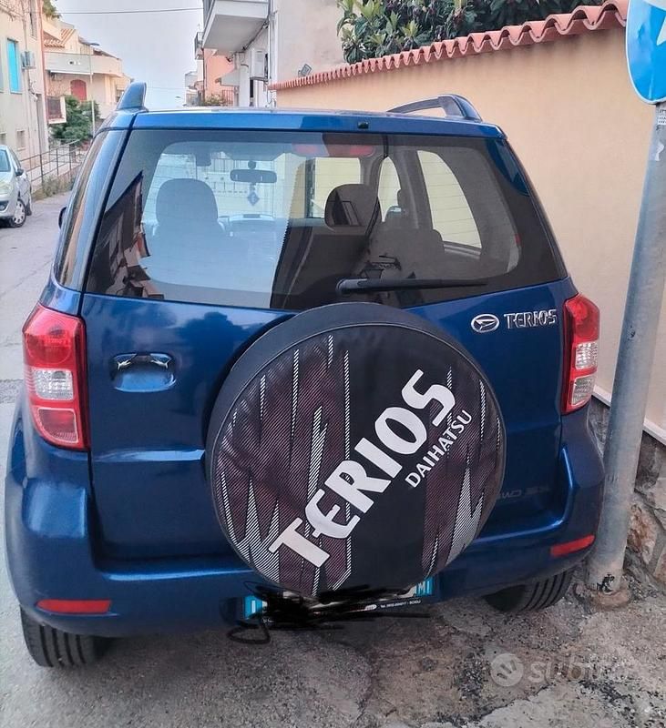 Usata Daihatsu Terios 105 CV (77 kW) 2007 Blu SUV