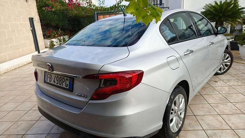 Usata Fiat Tipo Opening Edition 95 CV (69 kW) 2015 Argento Berlina