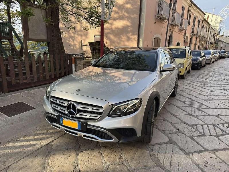 Usata Mercedes E220 All-Terrain Premium 194 CV (142 kW) 2018 Grigio Station wagon