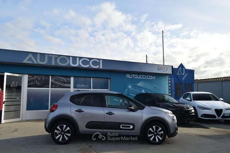 Usata Citroën C3 PureTech 110 CV (80 kW) 2024 Grigio scuro Berlina