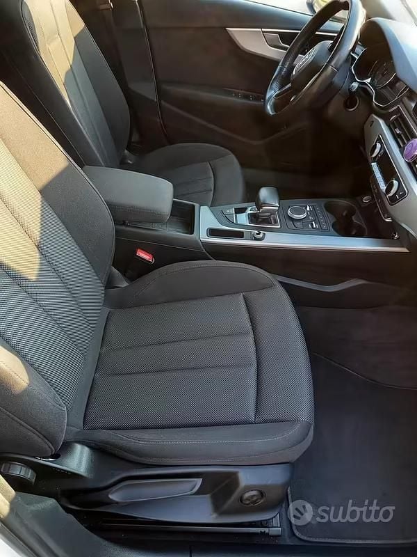 Usata Audi A4 150 CV (110 kW) 2018 Bianco Station wagon