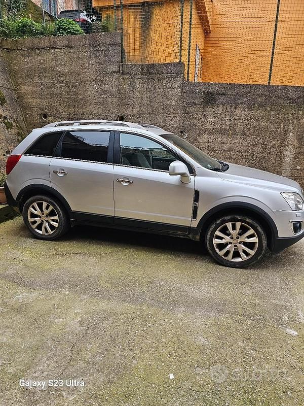 Usata Opel Antara Cosmo 184 CV (135 kW) 2012 Grigio SUV
