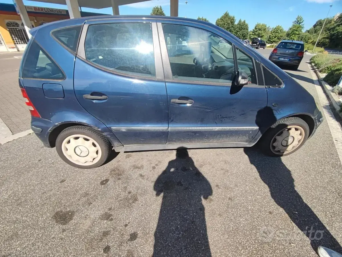 Usata Mercedes A170 Elegance 95 CV (69 kW) 2004 Blu Berlina