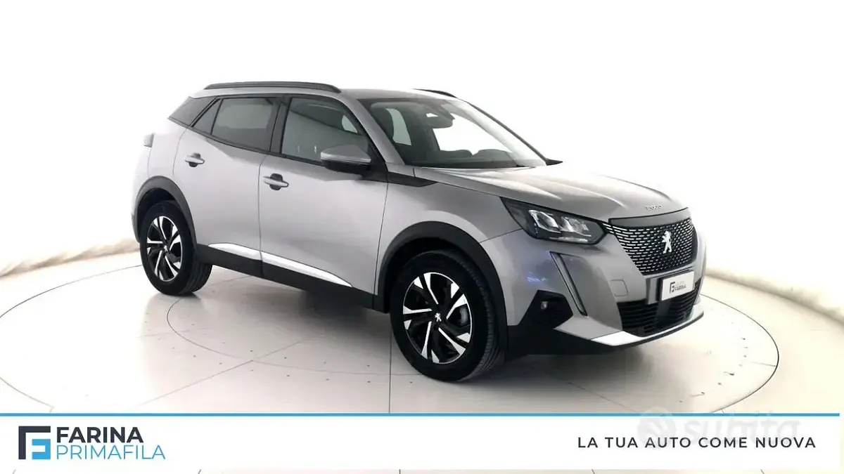 Usata Peugeot 2008 Allure 131 CV (96 kW) 2021 Grigio artense SUV