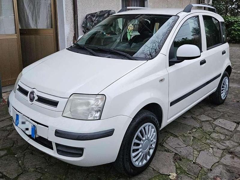 Bianco Usata 2011 Fiat Panda Dynamic Utilitaria | 3000 € (Buon prezzo) - Immagine 1/4
