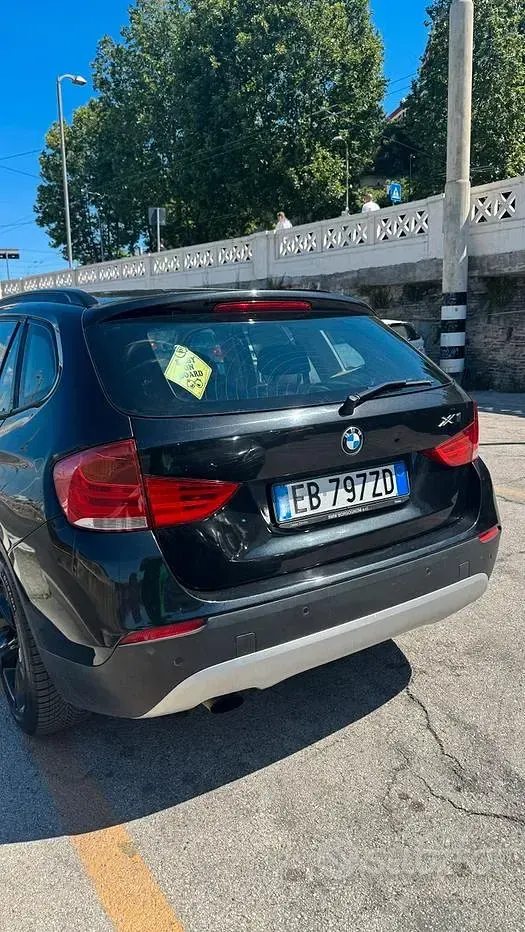 Usata BMW X1 177 CV (130 kW) 2010 Nero SUV