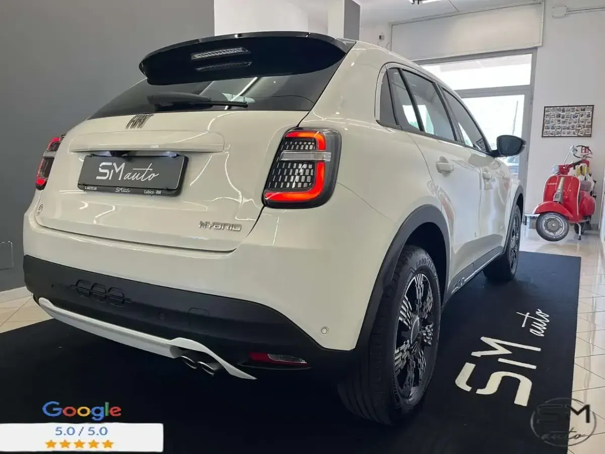 Usata Fiat 600 136 CV (100 kW) 2025 Marrone SUV