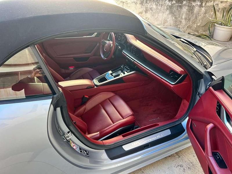 Usata Porsche 911 Carrera 4S Cabriolet 450 CV (330 kW) 2019 Argento Cabrio