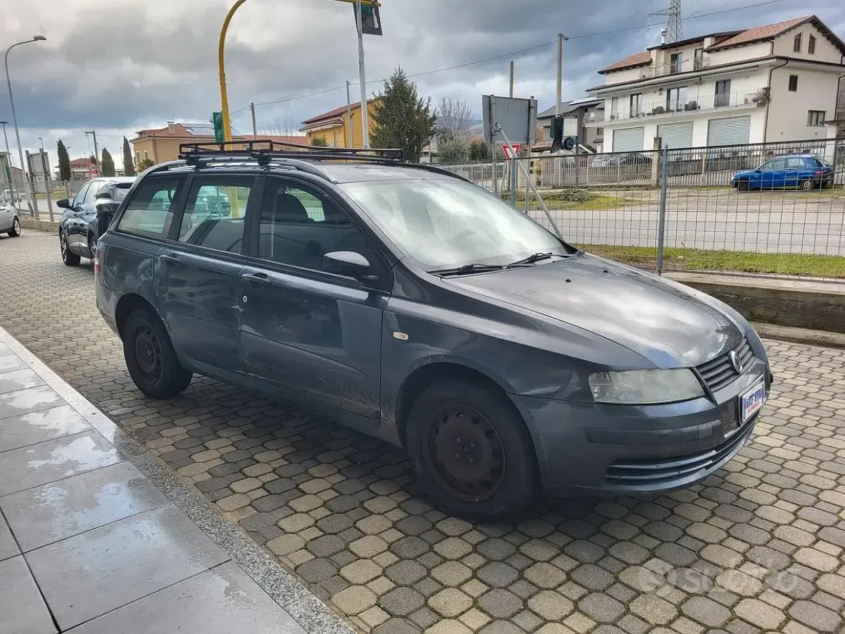 Usata Fiat Stilo Dynamic 116 CV (85 kW) 2004 Grigio Station wagon