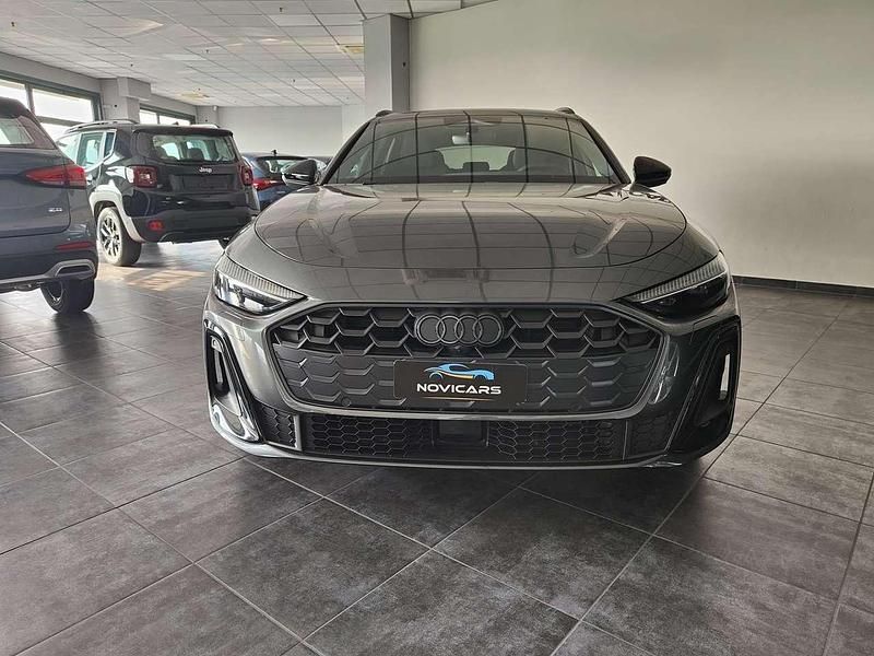 Nuova Audi A5 S-Line 204 CV (150 kW) 2025 Grigio daytona Coupé