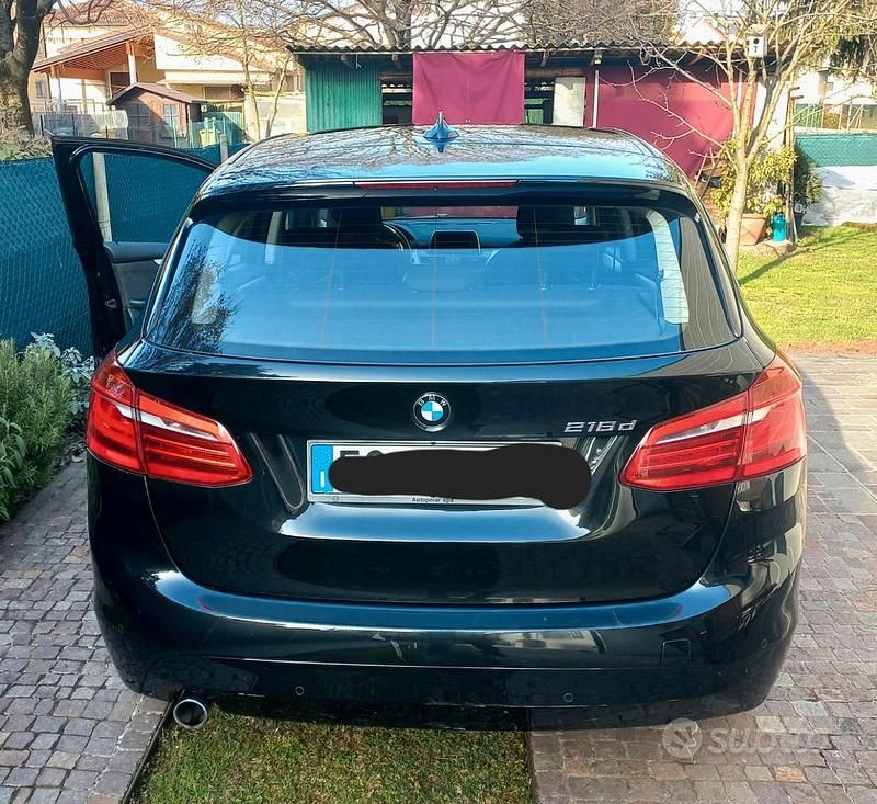 Usata BMW 216 Active Tourer Advantage 116 CV (85 kW) 2016 Nero Monovolume