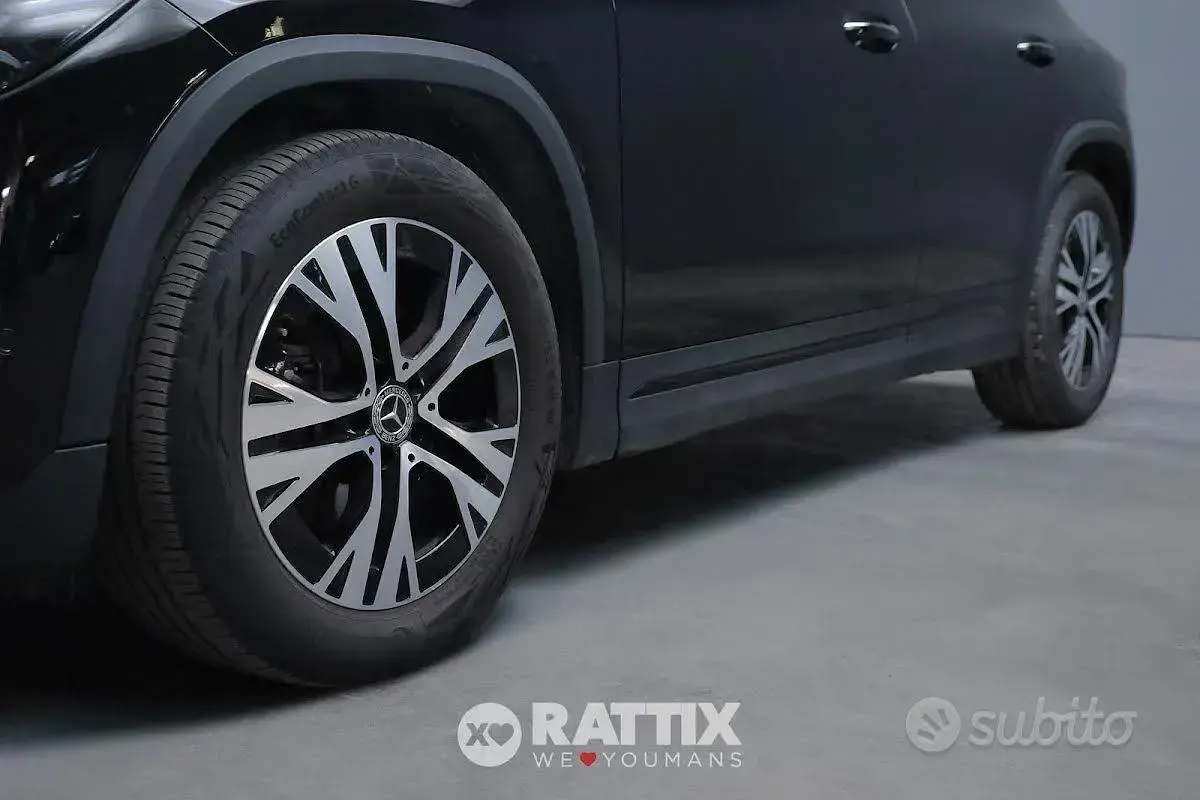 Käytetty Mercedes GLA200 Progressive 150 HP (110 kW) 2024 Musta Katumaasturi