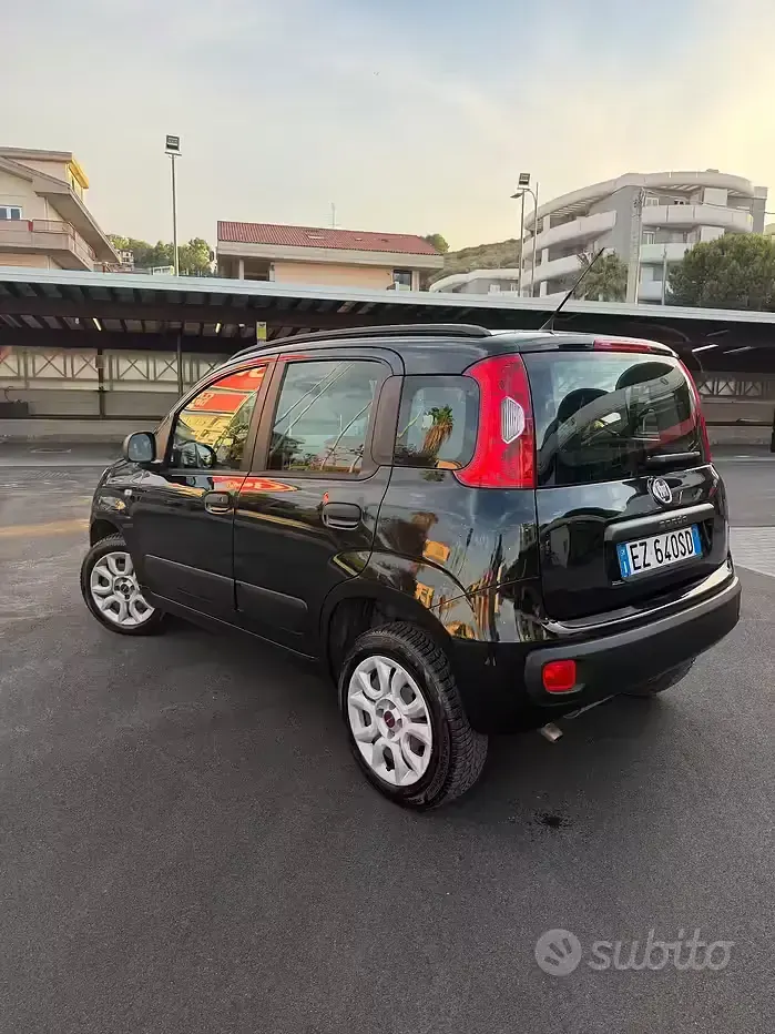 Usata Fiat Panda Easy 80 CV (58 kW) 2015 Blu Utilitaria