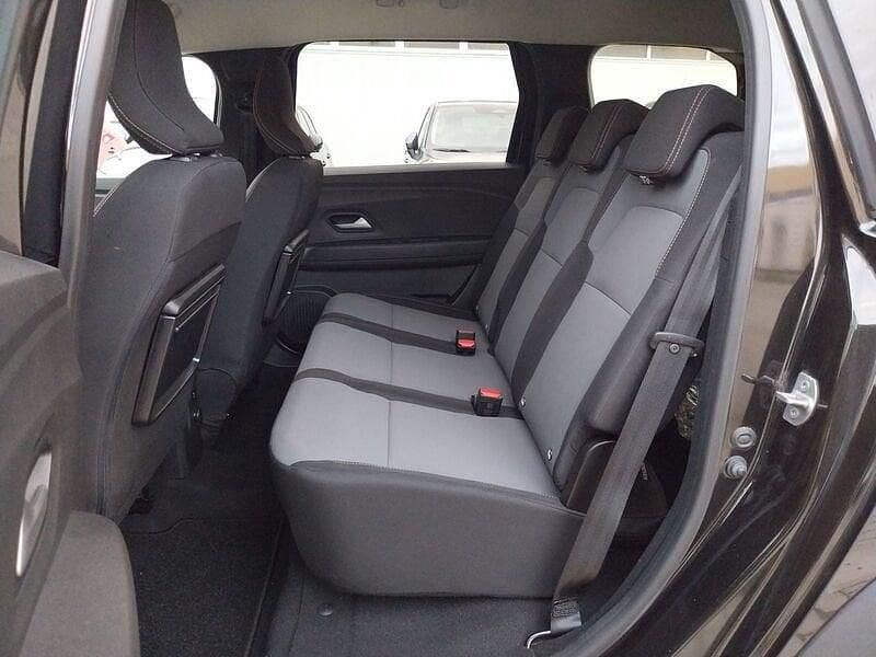 Usata Dacia Jogger Extreme 101 CV (74 kW) 2025 Nero Monovolume