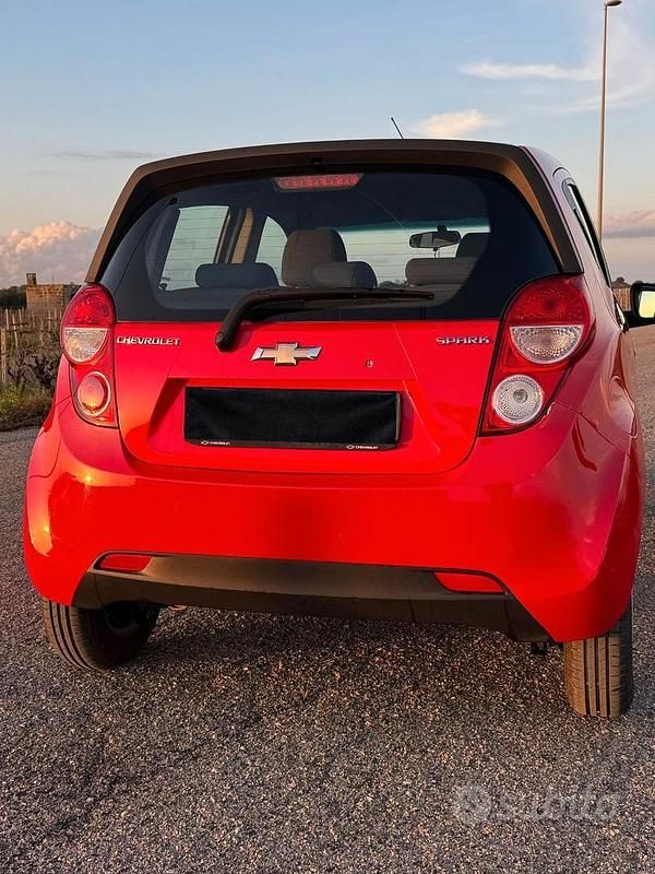 Usata Chevrolet Spark 68 CV (50 kW) 2013 Rosso Utilitaria