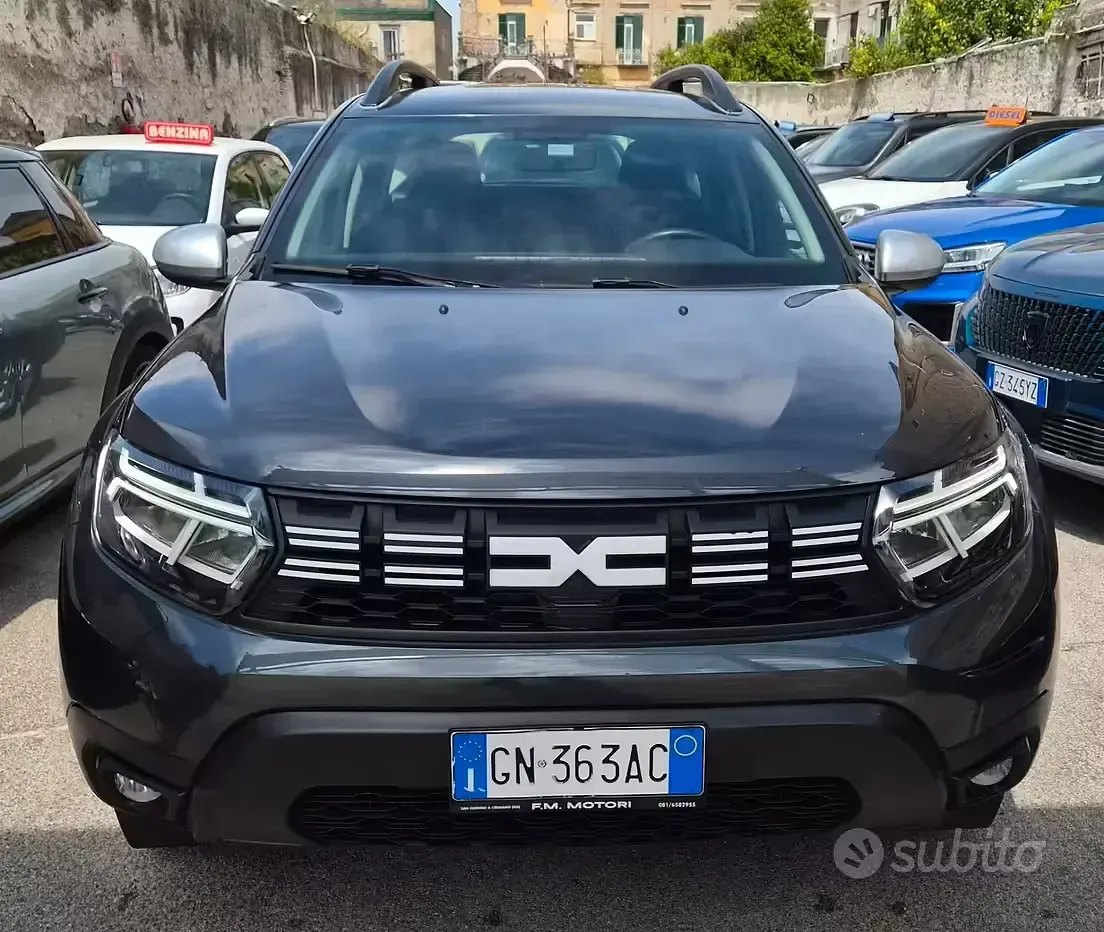 Usata Dacia Duster Prestige 101 CV (74 kW) 2023 Grigio SUV