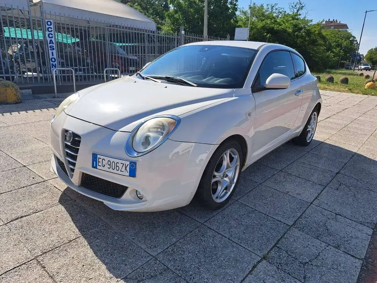 Usata Alfa Romeo MiTo Super 95 CV (69 kW) 2011 Bianco Utilitaria