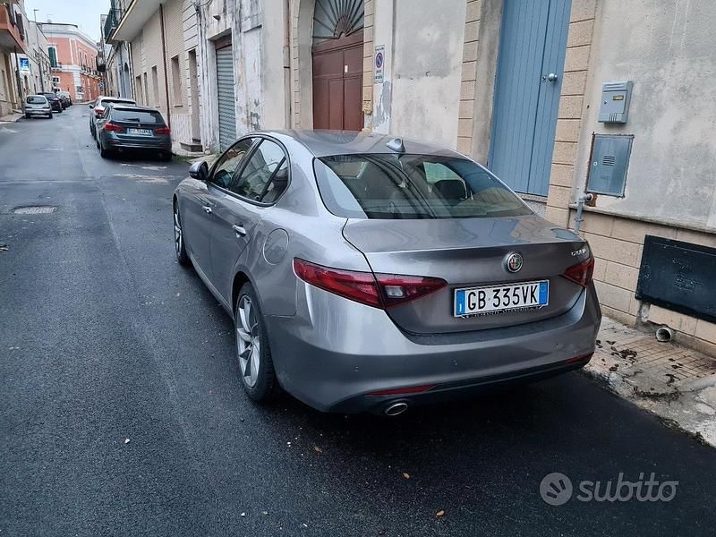 Brugt Alfa Romeo Giulia 160 HK (117 kW) 2020 Grå Sedan