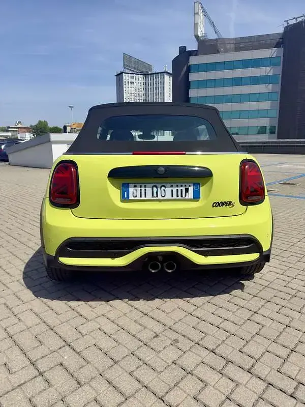Usata Mini Cooper S Cabriolet Classic 178 CV (130 kW) 2023 Giallo Cabrio
