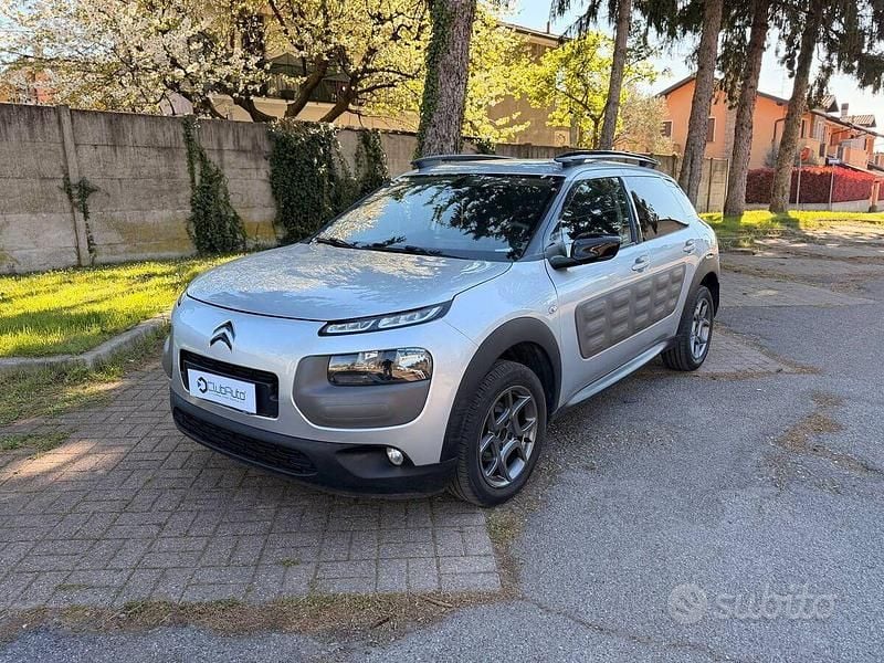 Usata Citroën C4 Shine 100 CV (73 kW) 2016 Grigio SUV