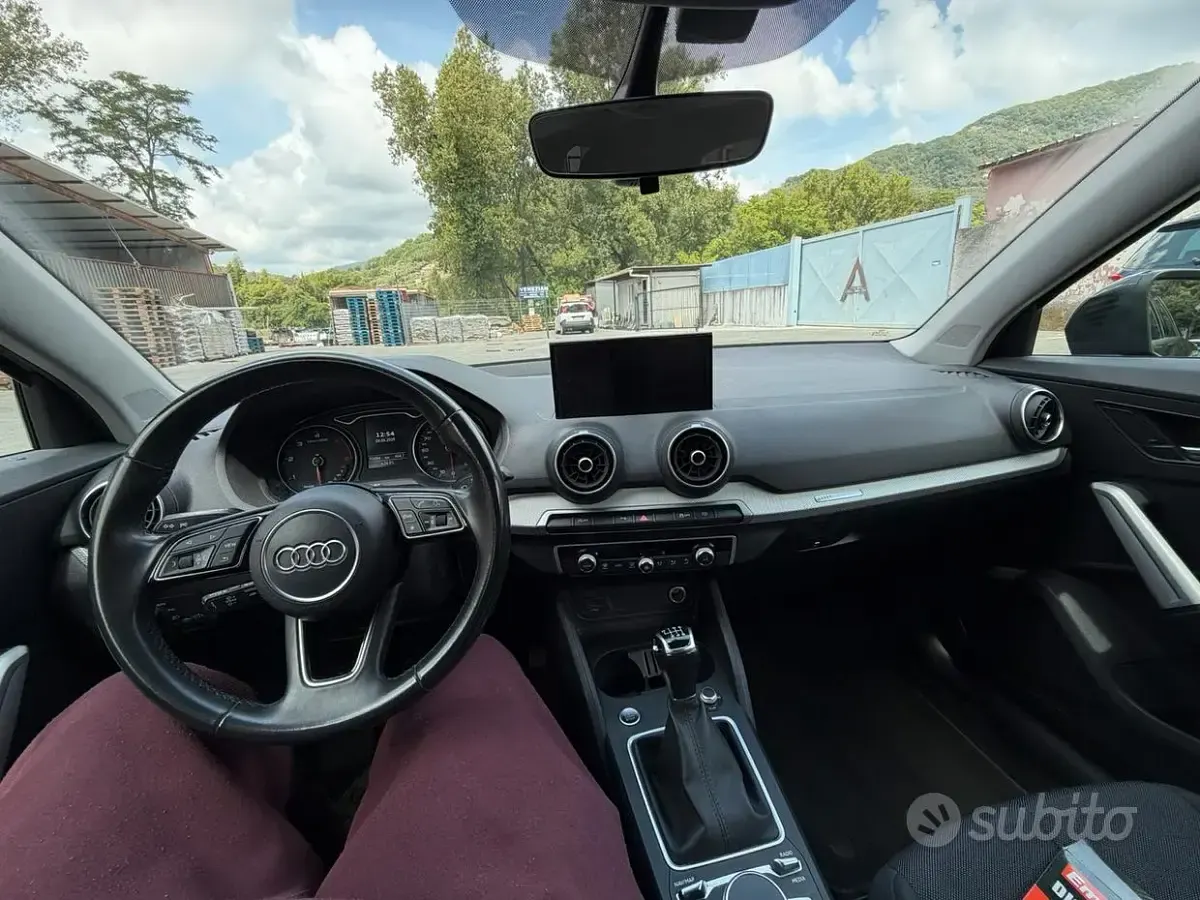 Usata Audi Q2 Admired 116 CV (85 kW) 2022 Grigio SUV