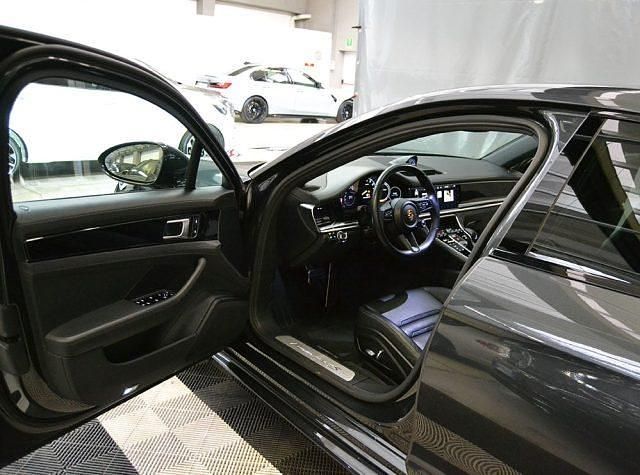 Usata Porsche Panamera Sport Turismo 441 CV (324 kW) 2021 Grigio Station wagon