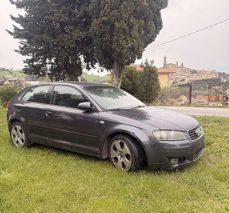 Usata Audi A3 Ambition 131 CV (96 kW) 2003 Utilitaria