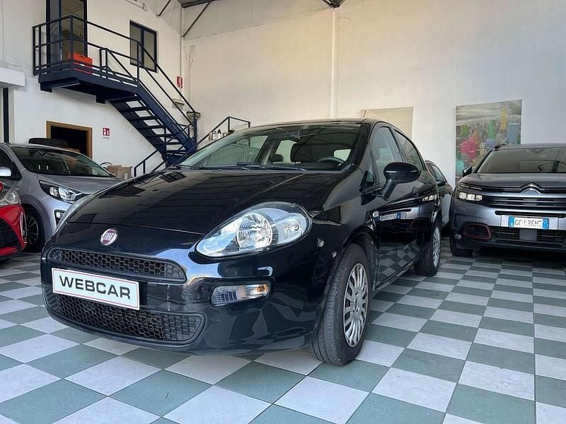 Nero Usata 2018 Fiat Punto Lounge Due volumi | 5900 € (Ottimo prezzo) - Immagine 1/4