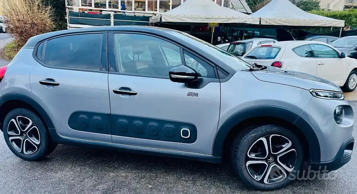 Begagnad Citroën C3 PureTech 110 HK (80 kW) 2019 Grå Halvkombi