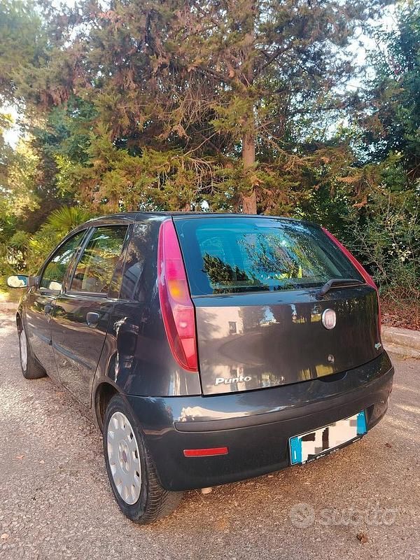 Gebraucht Fiat Punto 77 PS (56 kW) 2009 Grau Kleinwagen