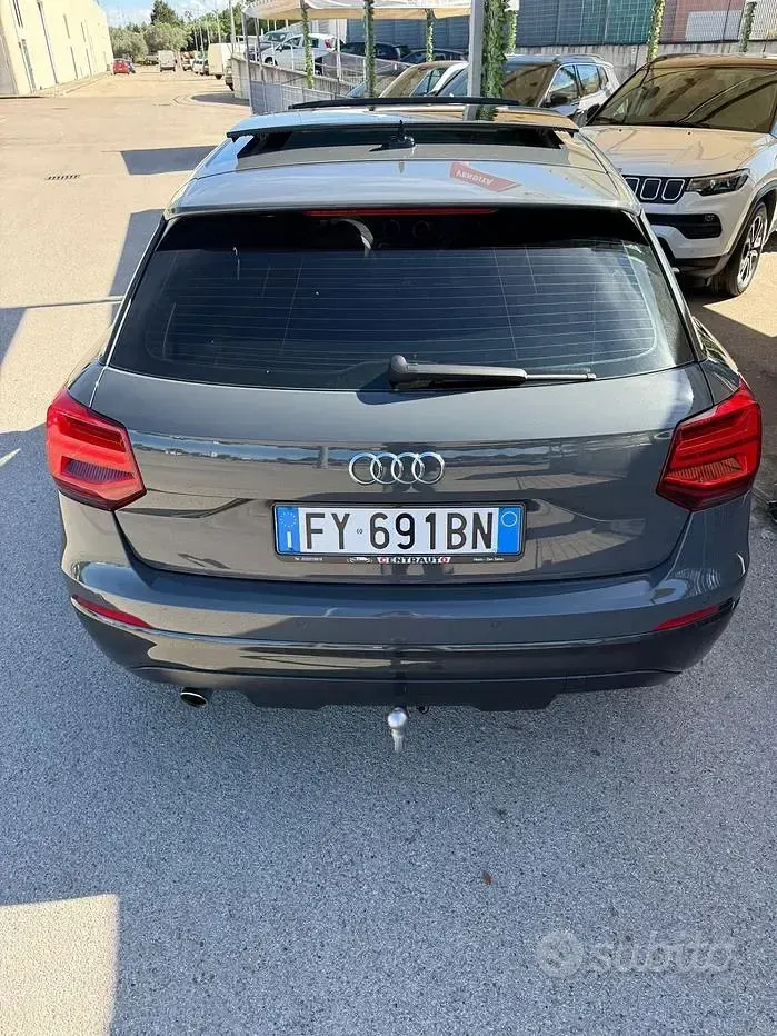 Usata Audi Q2 Sport 116 CV (85 kW) 2018 Grigio SUV