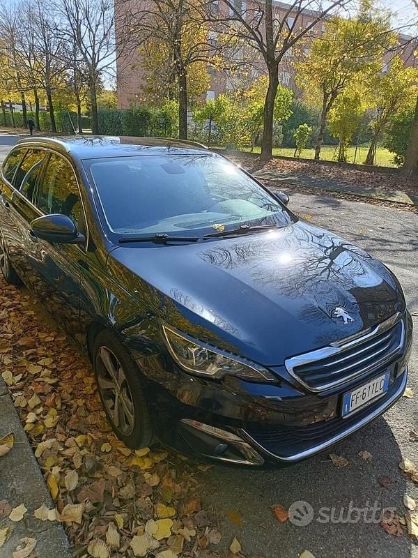 Usata Peugeot 308 120 CV (88 kW) 2016 Nero Berlina