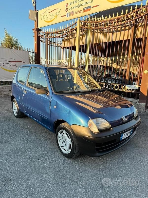 Usata Fiat 600 54 CV (39 kW) 2006 Blu Utilitaria