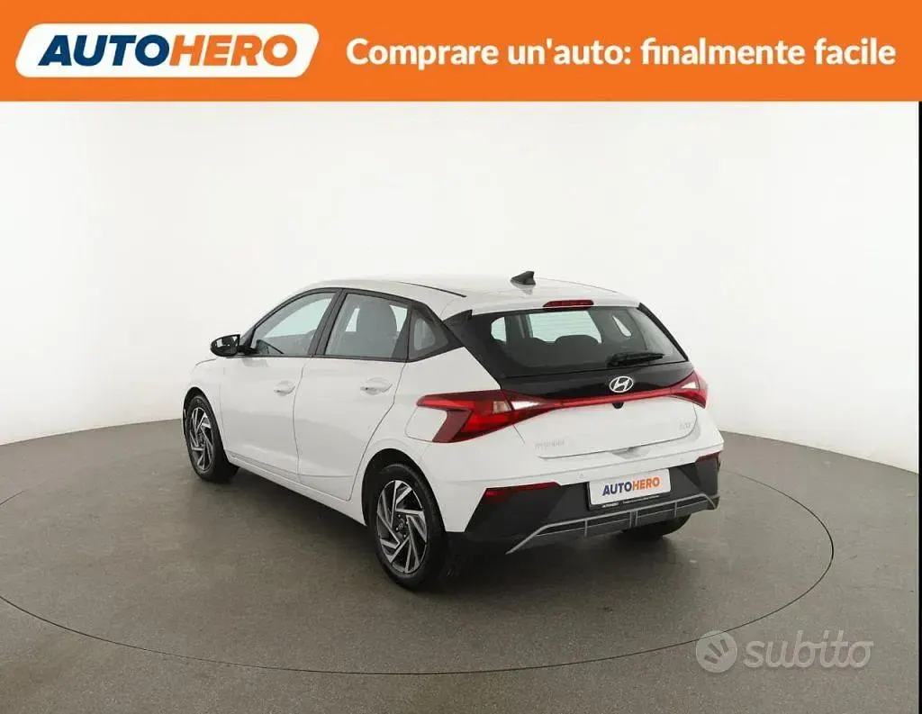 Käytetty Hyundai i20 79 HP (58 kW) 2025 Valkoinen Viistoperä