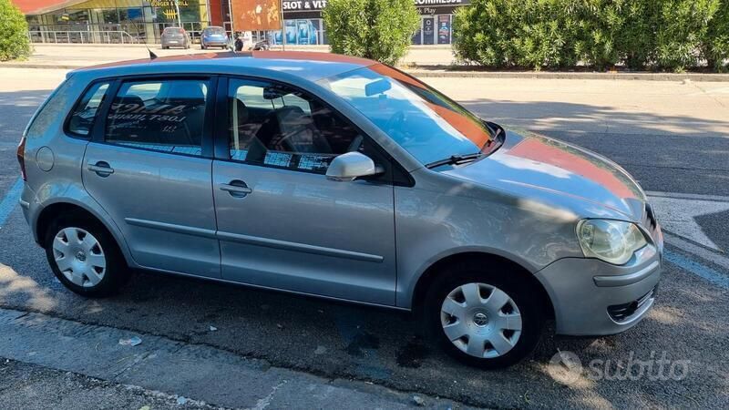 Usata VW Polo 64 CV (47 kW) 2009 Grigio Utilitaria